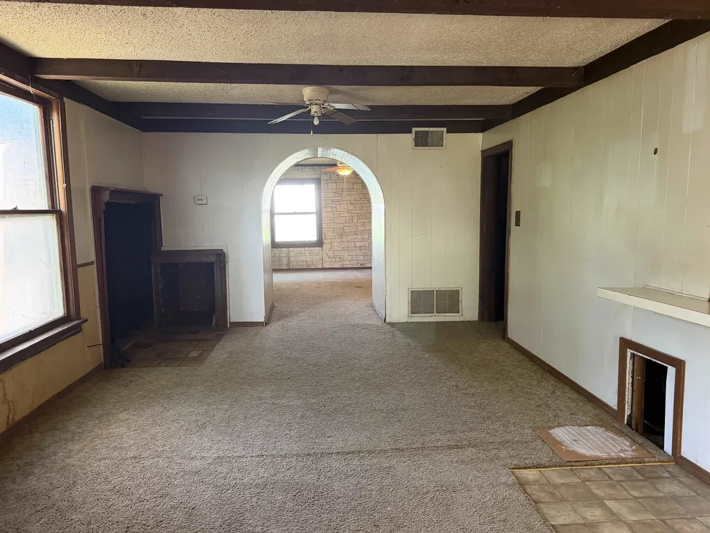 521 N Mulberry Street Eureka KS 67045