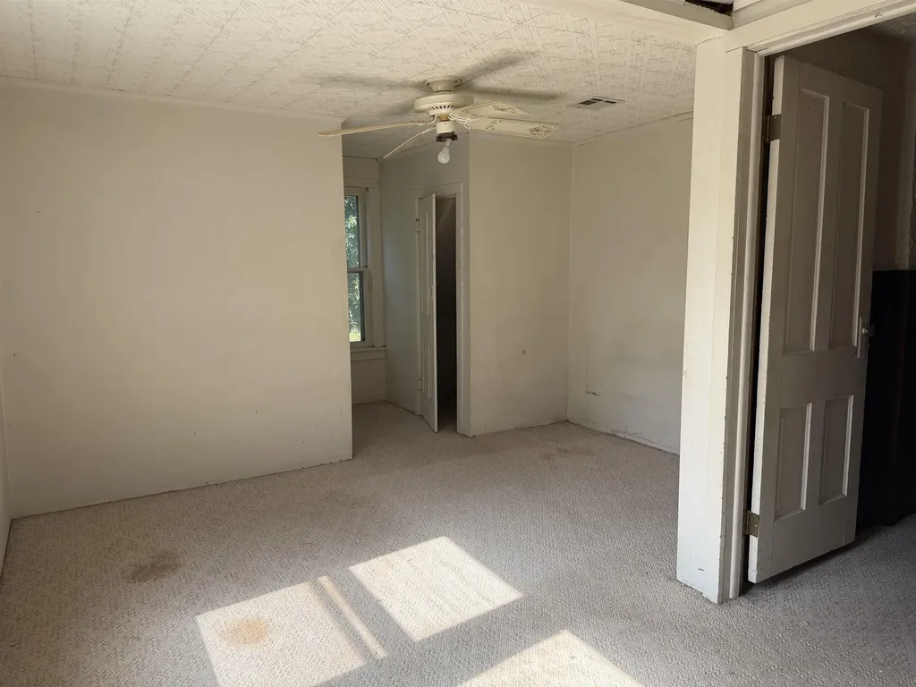 521 N Mulberry Street Eureka KS 67045