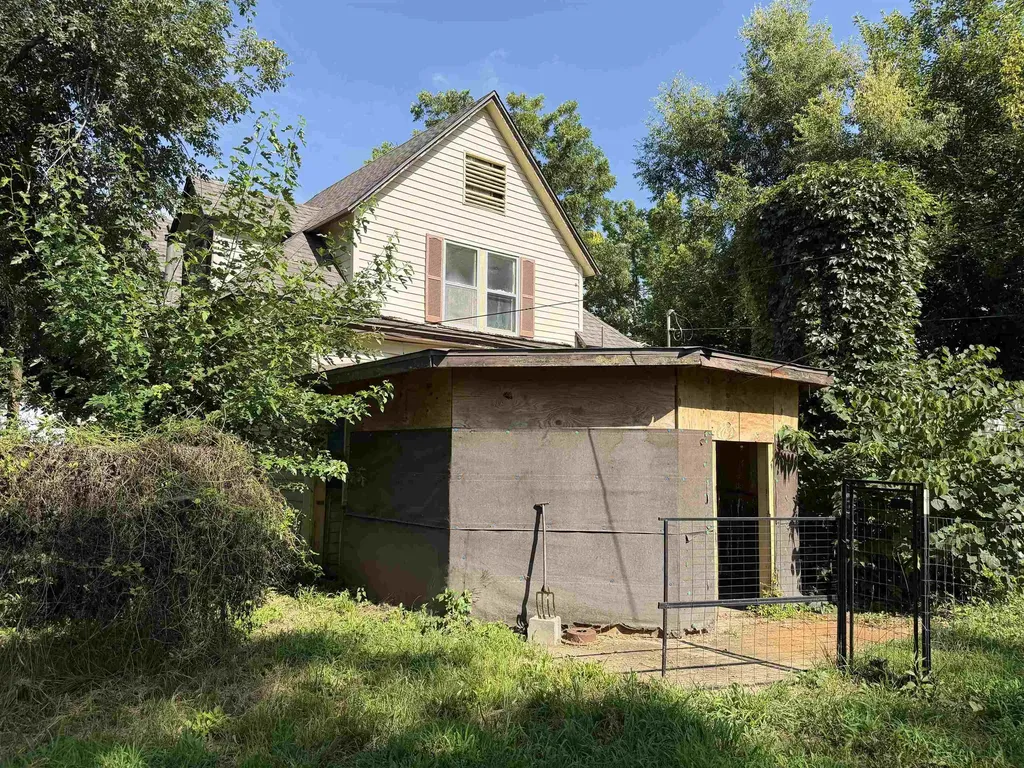 521 N Mulberry Street Eureka KS 67045
