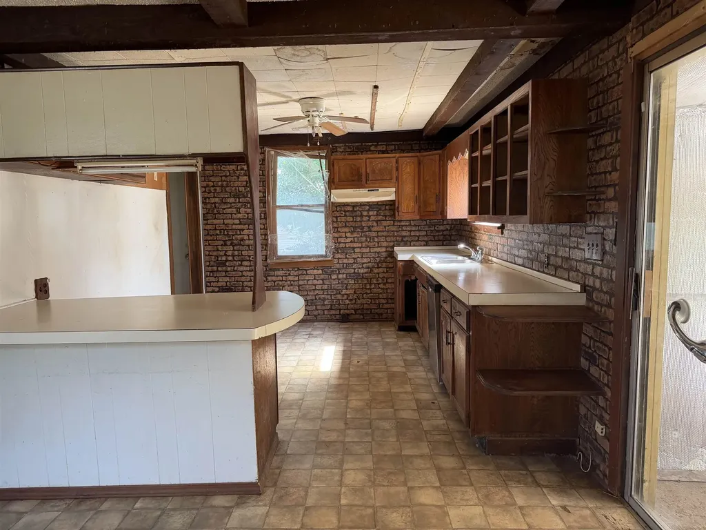 521 N Mulberry Street Eureka KS 67045