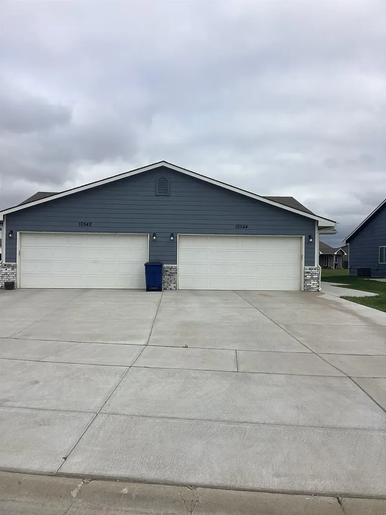 10614-10616 E Conifer Street Wichita KS 67207