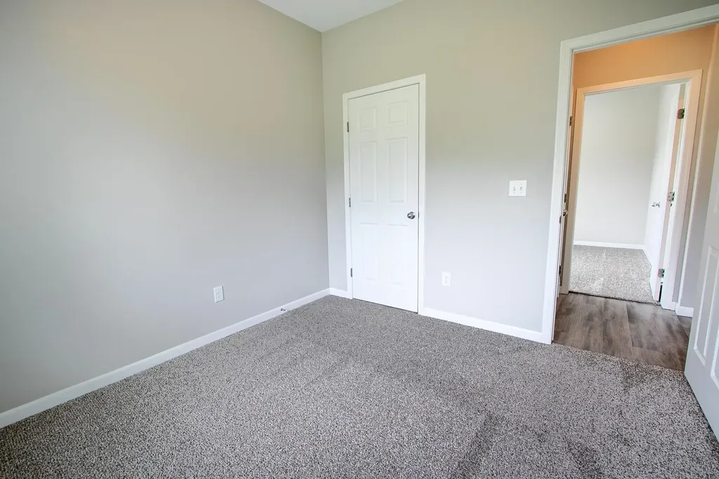 429-431 Harvest Road Hesston KS 67062