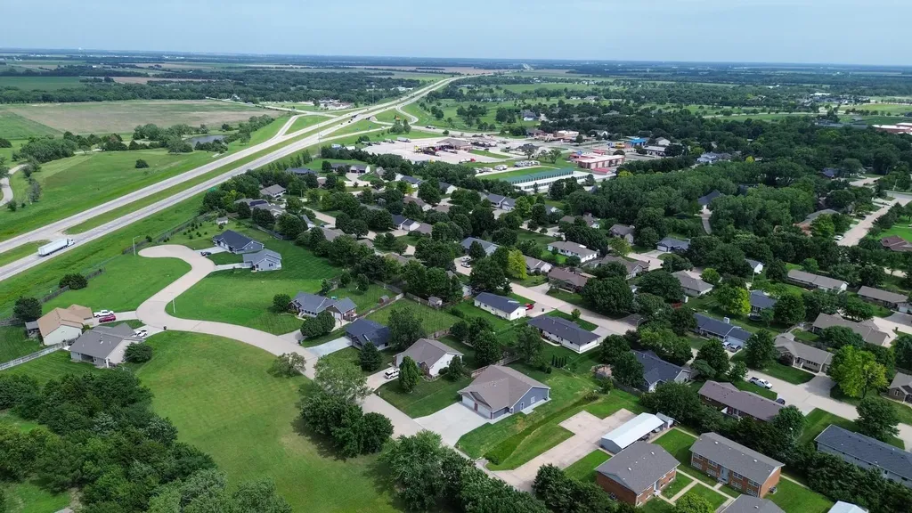 429-431 Harvest Road Hesston KS 67062
