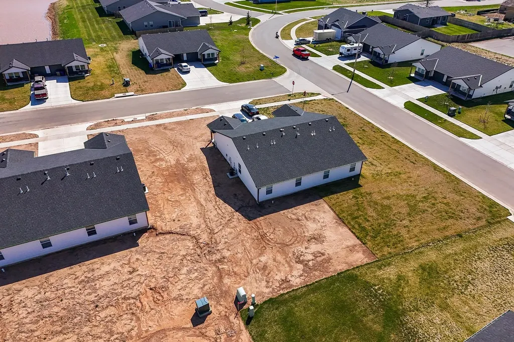 186 N Tomahawk Street Clearwater KS 67147