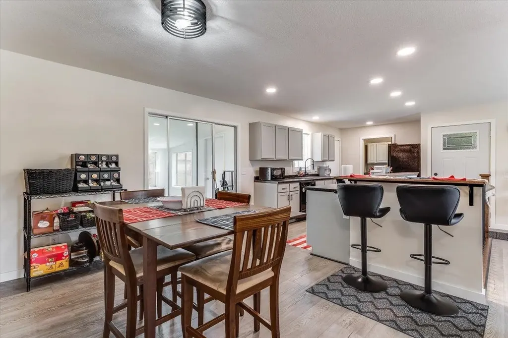 211 S Commercial Avenue Sedgwick KS 67135