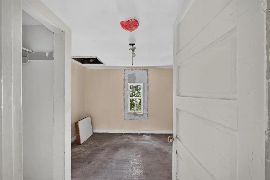 407 N Gordon Wichita KS 67203