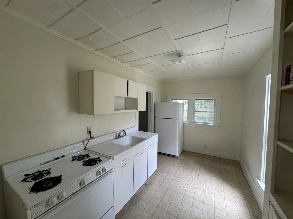120 W 7th Winfield KS 67156