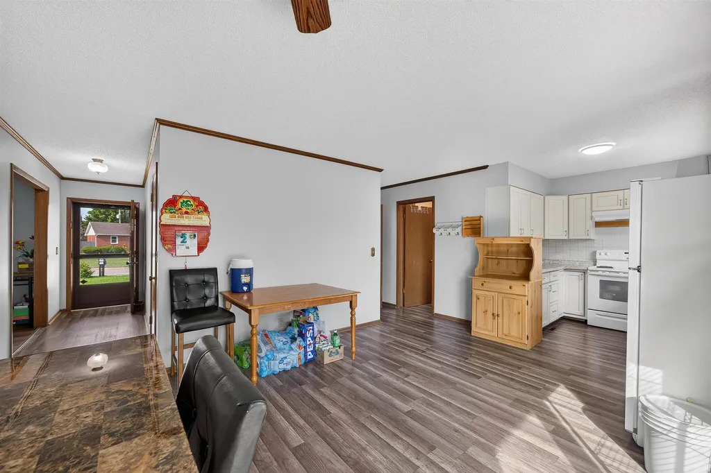 4516 E 27th Street N Wichita KS 67220