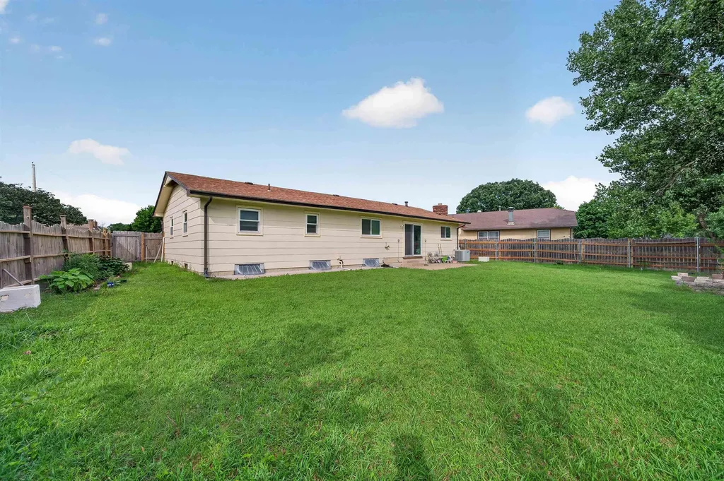 4516 E 27th Street N Wichita KS 67220