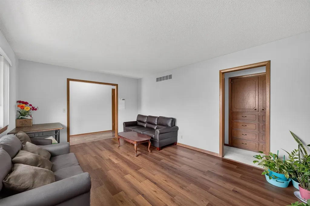 4516 E 27th Street N Wichita KS 67220