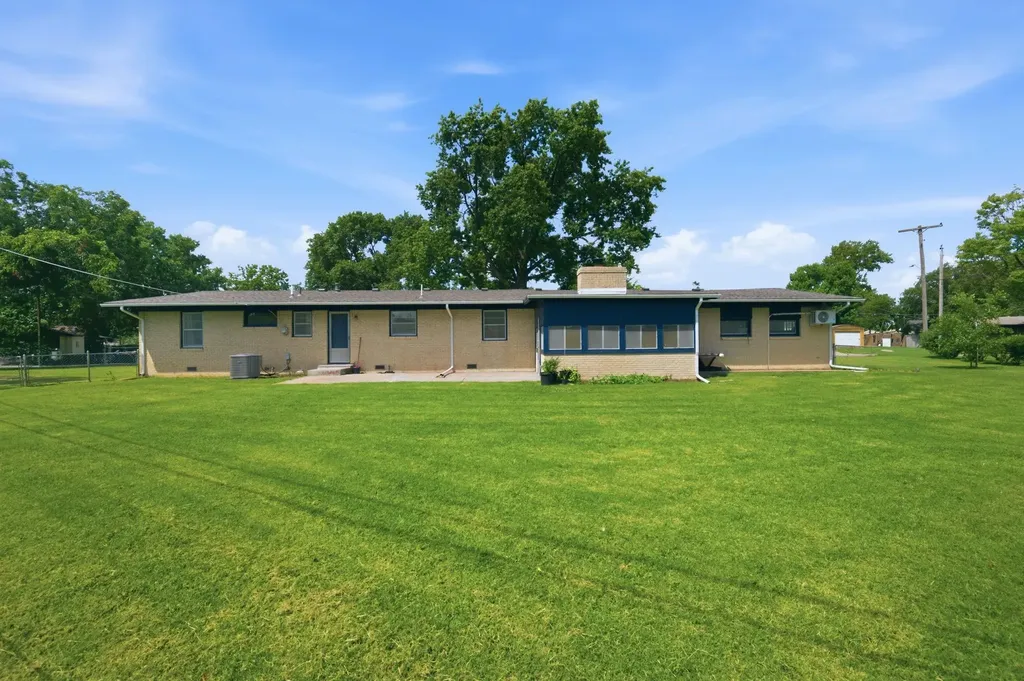 3110 N Sedgwick Avenue Wichita KS 67204