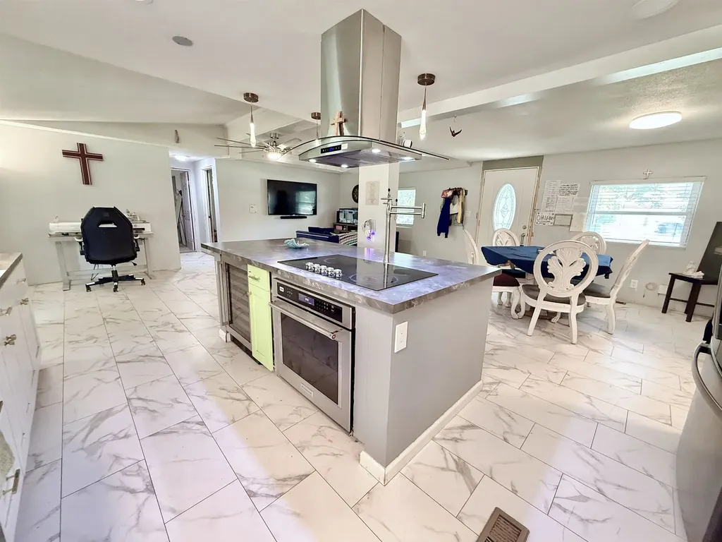 319 S 6th Street Towanda KS 67144