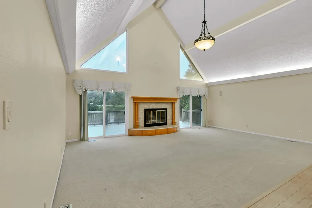 1340 S Greenwich Wichita KS 67207