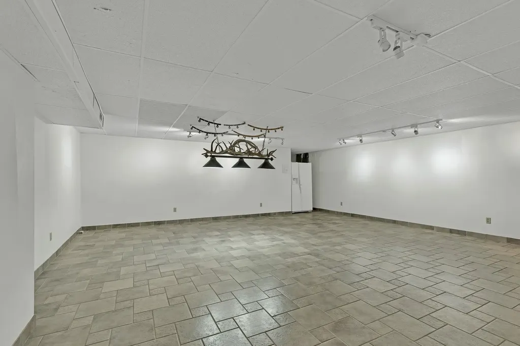 1340 S Greenwich Wichita KS 67207