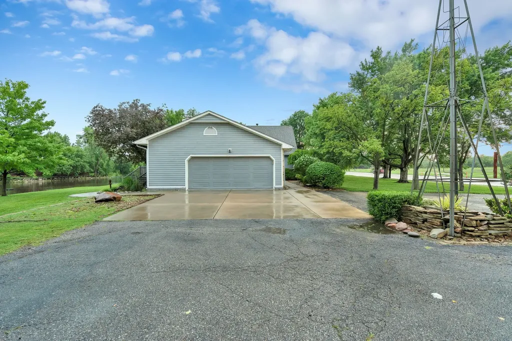1340 S Greenwich Wichita KS 67207
