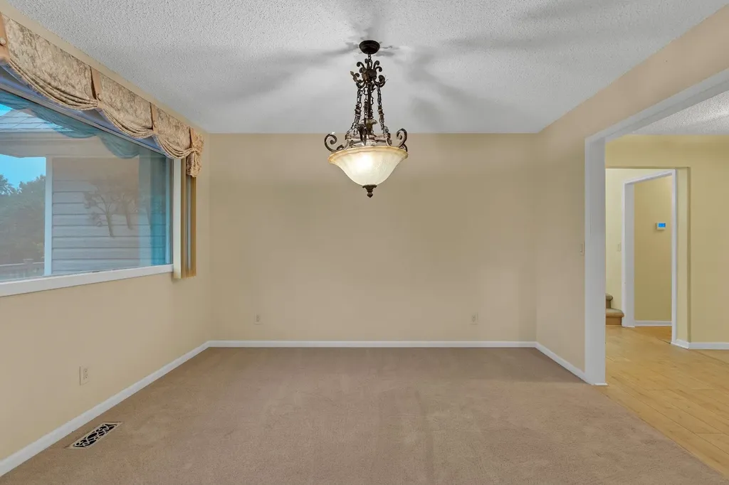 1340 S Greenwich Wichita KS 67207