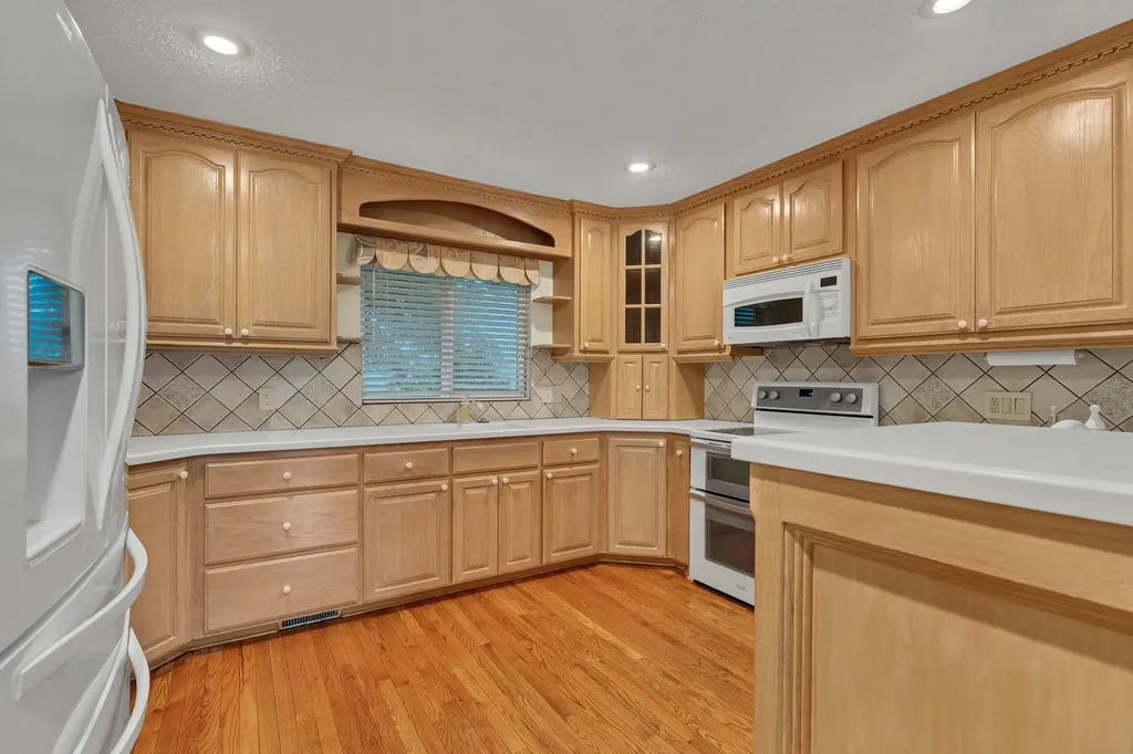 1340 S Greenwich Wichita KS 67207