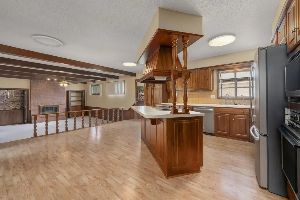 1631 N Clarence Avenue Wichita KS 67203