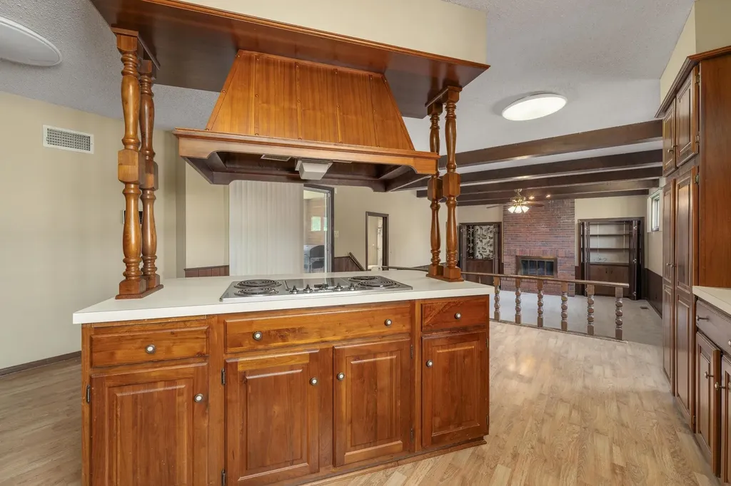 1631 N Clarence Avenue Wichita KS 67203