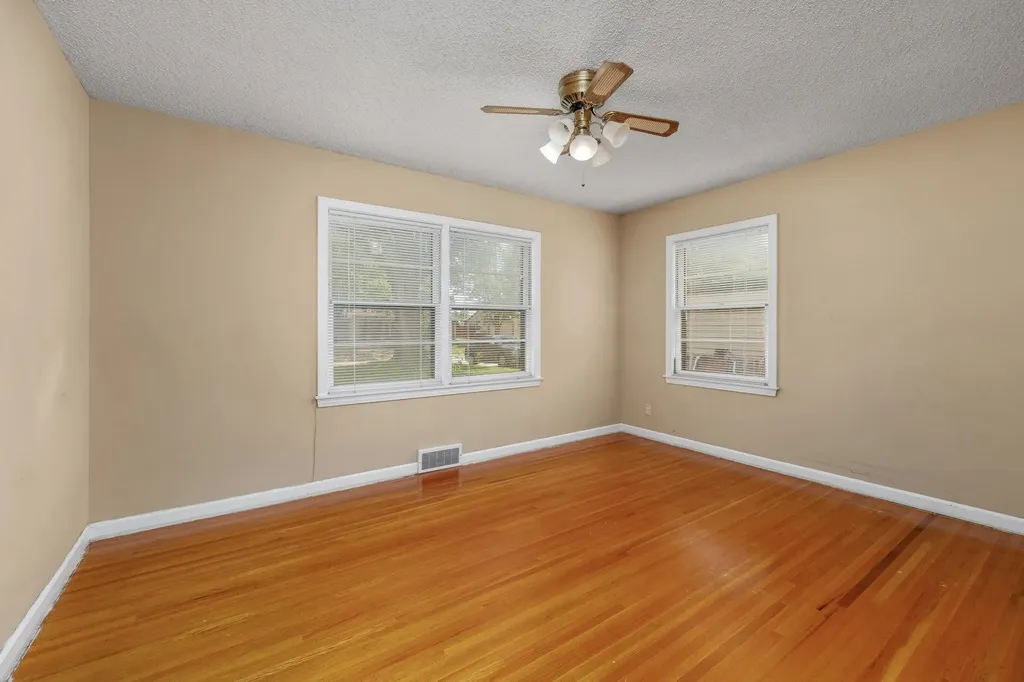 1631 N Clarence Avenue Wichita KS 67203