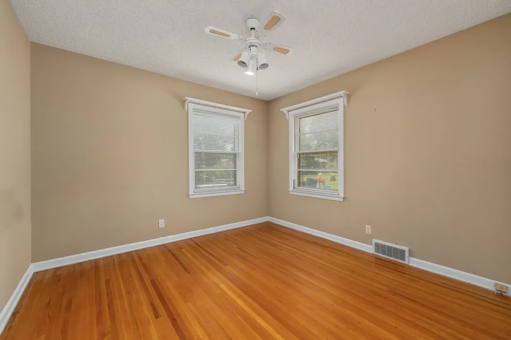 1631 N Clarence Avenue Wichita KS 67203
