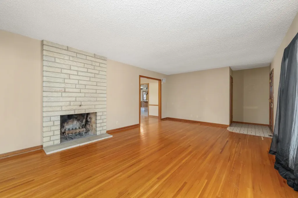 1631 N Clarence Avenue Wichita KS 67203