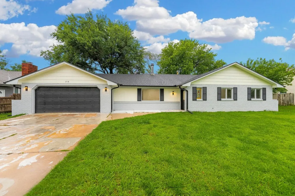 218 Aaron Drive Andover KS 67002