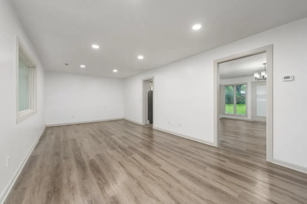 218 Aaron Drive Andover KS 67002