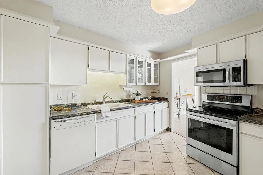 1401 W River Boulevard Wichita KS 67203