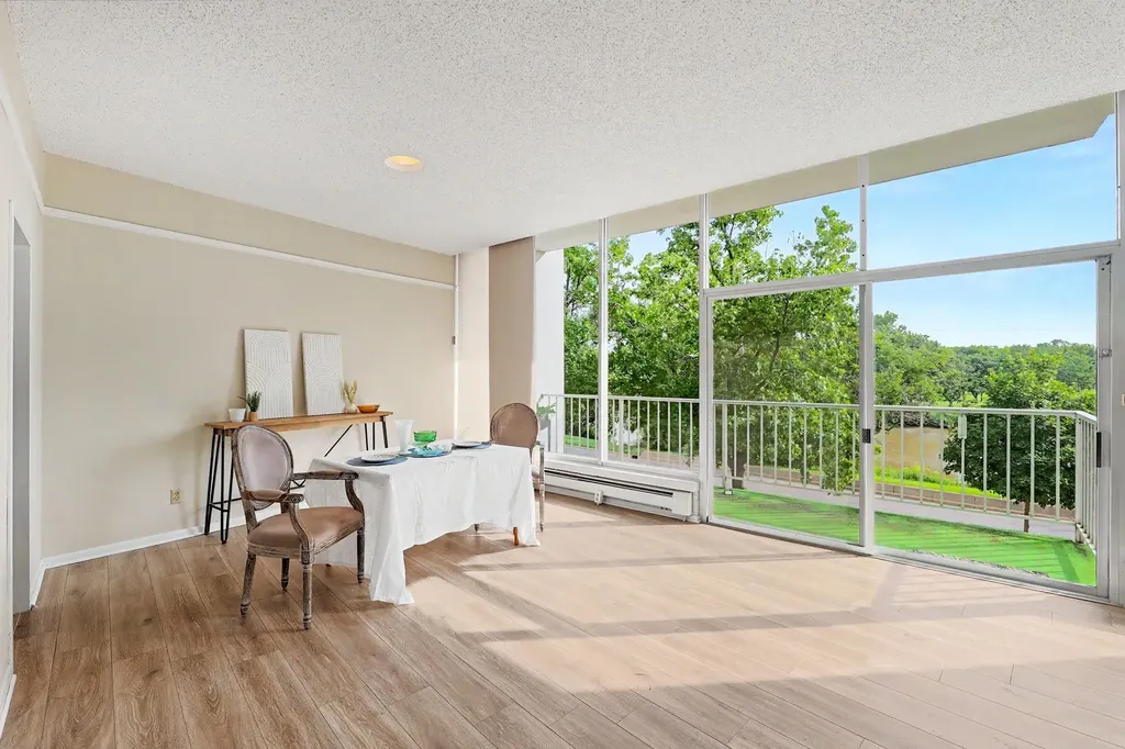 1401 W River Boulevard Wichita KS 67203