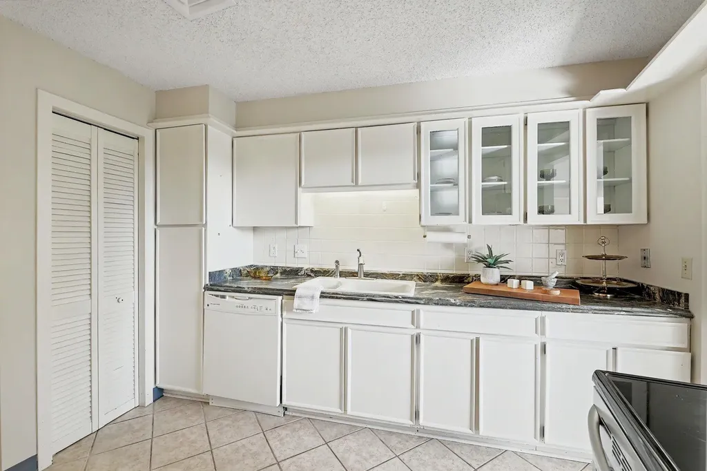 1401 W River Boulevard Wichita KS 67203