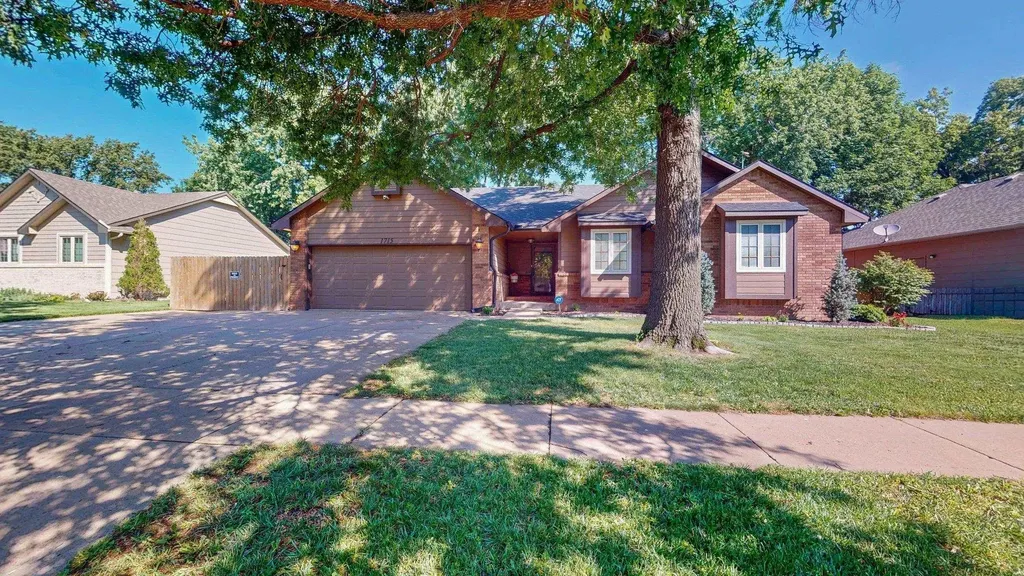 1715 N Pine Grove Street Wichita KS 67212
