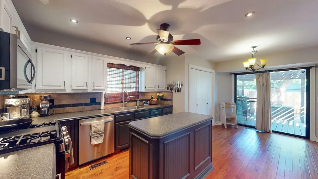 1715 N Pine Grove Street Wichita KS 67212
