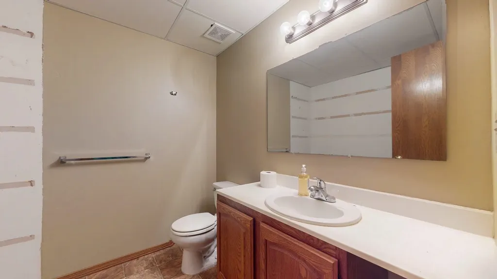 1715 N Pine Grove Street Wichita KS 67212