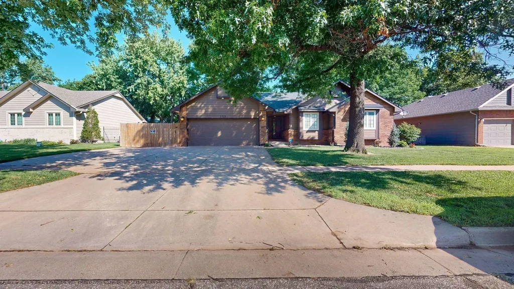 1715 N Pine Grove Street Wichita KS 67212