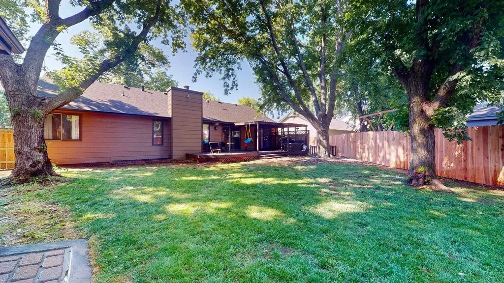1715 N Pine Grove Street Wichita KS 67212