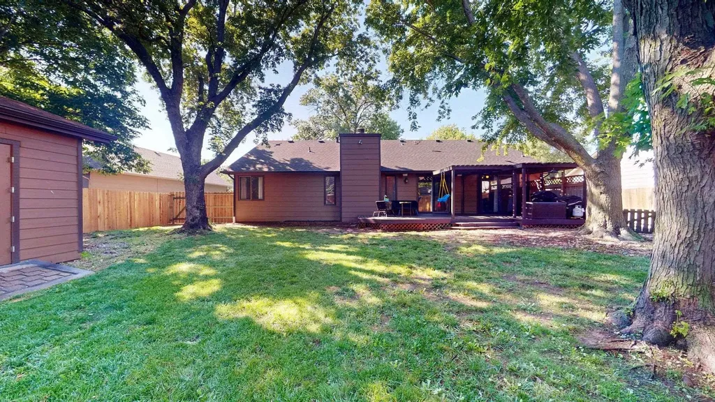 1715 N Pine Grove Street Wichita KS 67212