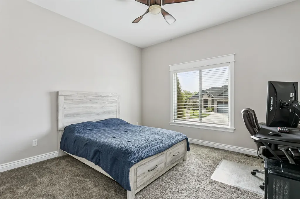 4705 N Elk Creek Drive Bel Aire KS 67226