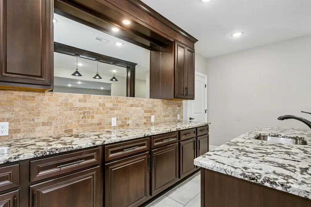 4705 N Elk Creek Drive Bel Aire KS 67226