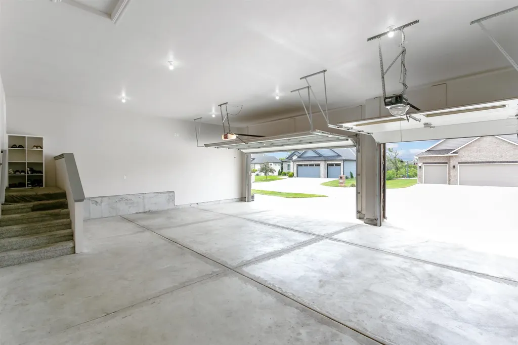 4705 N Elk Creek Drive Bel Aire KS 67226
