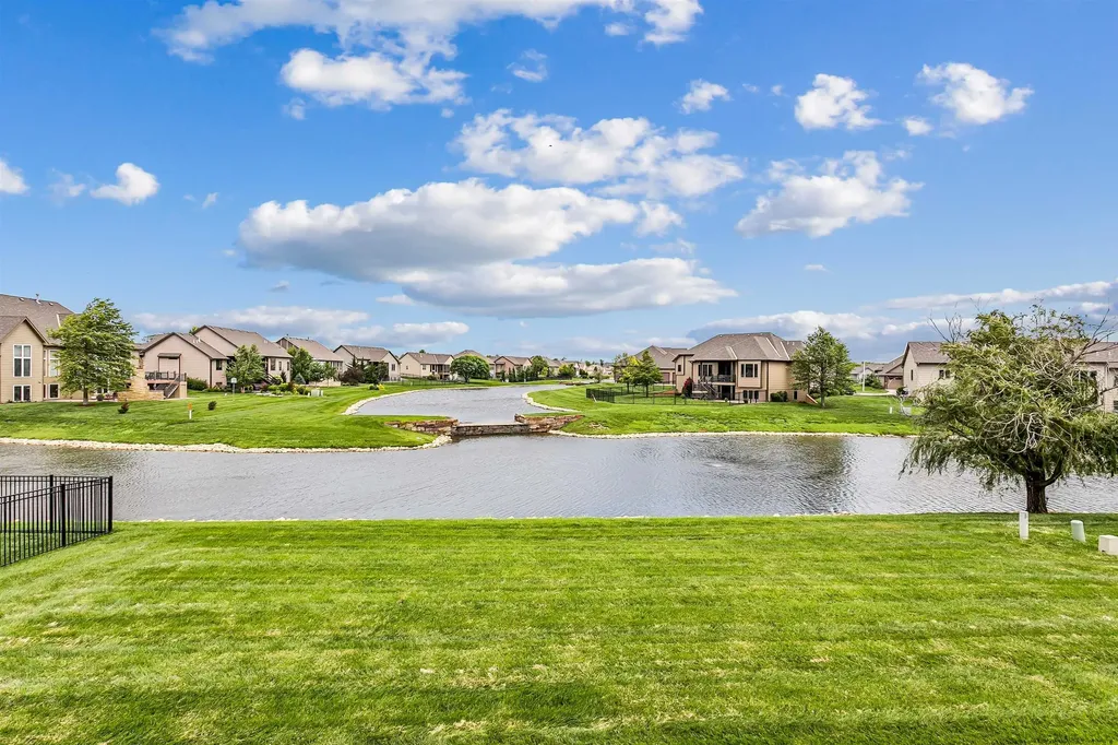 4705 N Elk Creek Drive Bel Aire KS 67226