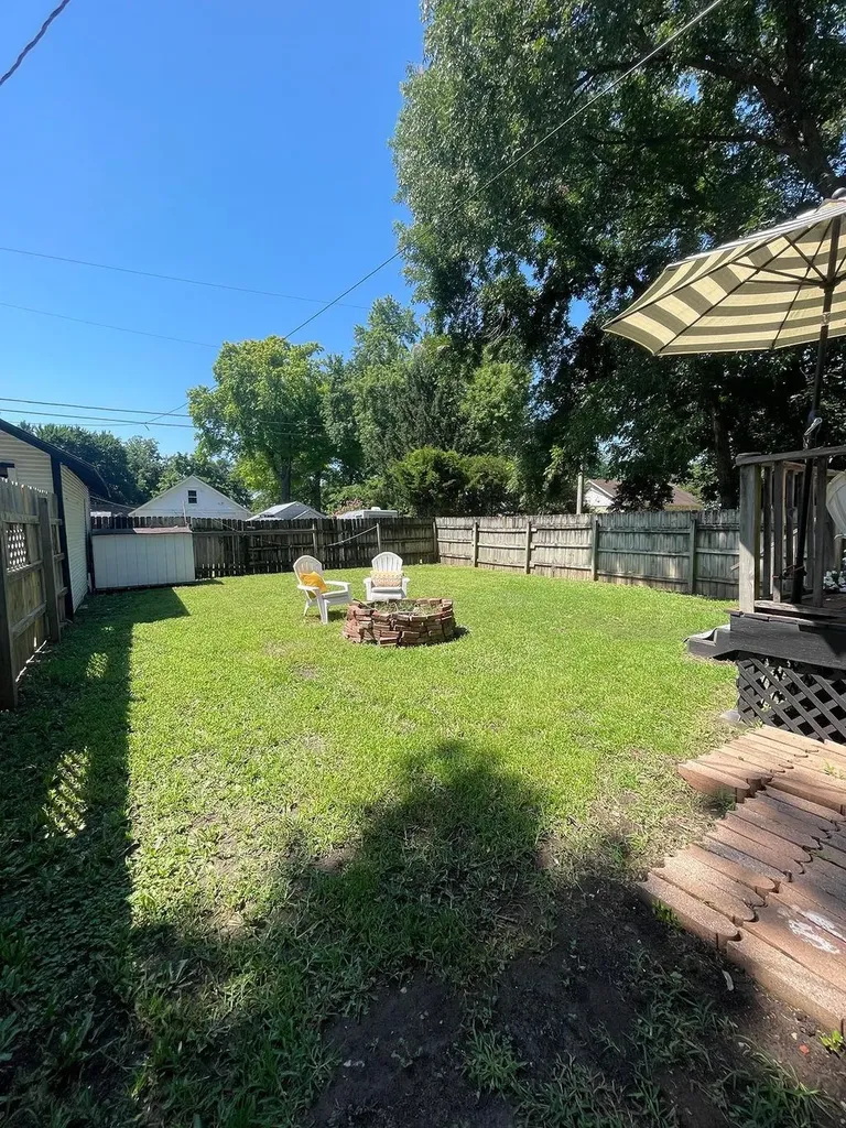 1007 E 14th Winfield KS 67156