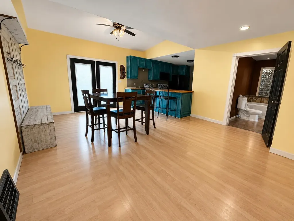 118 W 1st Avenue Caldwell KS 67022