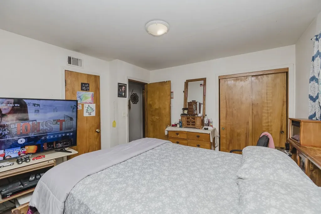 2613 Fairmount Wichita KS 67220