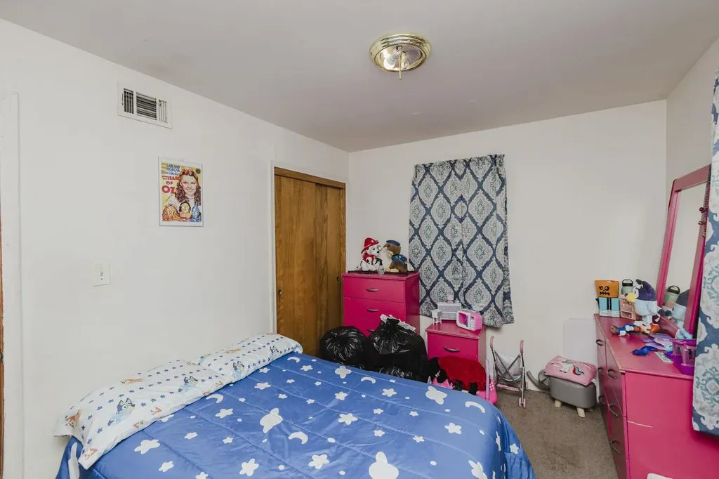 2613 Fairmount Wichita KS 67220