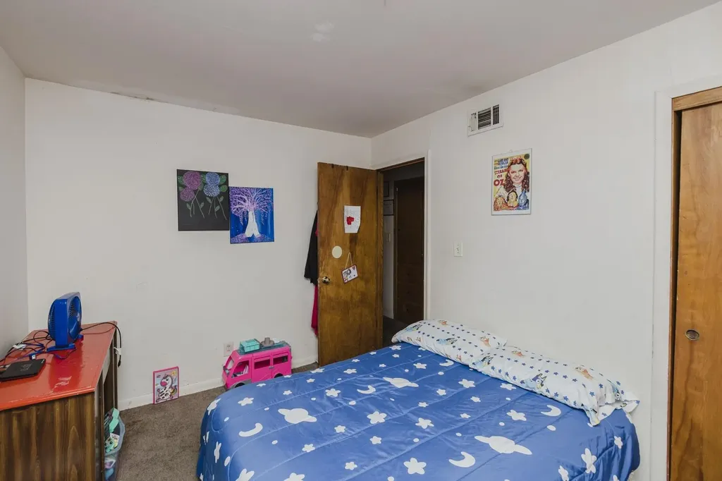 2613 Fairmount Wichita KS 67220