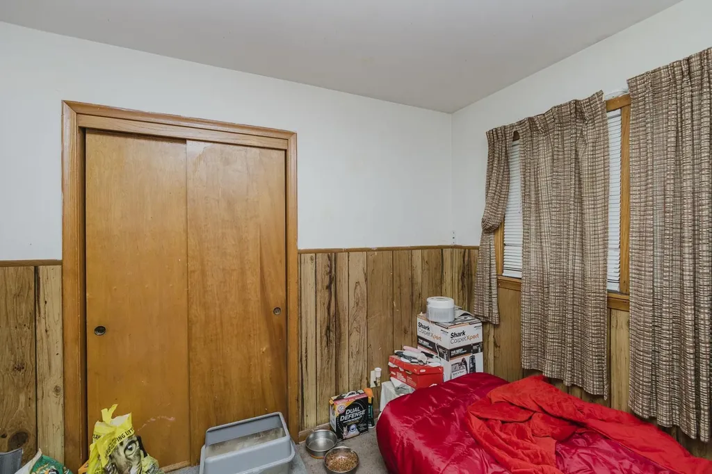 2613 Fairmount Wichita KS 67220