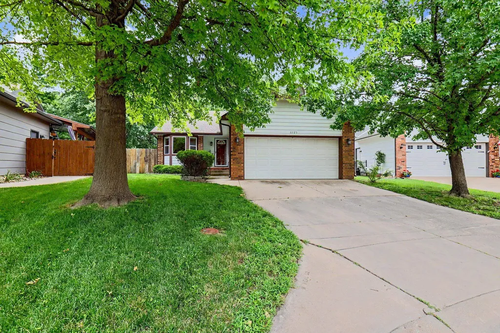 6525 E 39th Court Wichita KS 67226