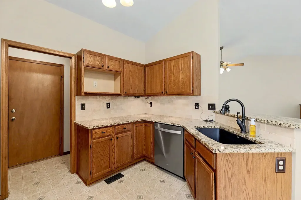 6525 E 39th Court Wichita KS 67226
