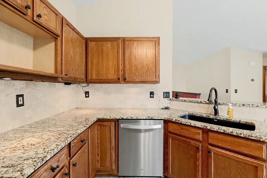 6525 E 39th Court Wichita KS 67226